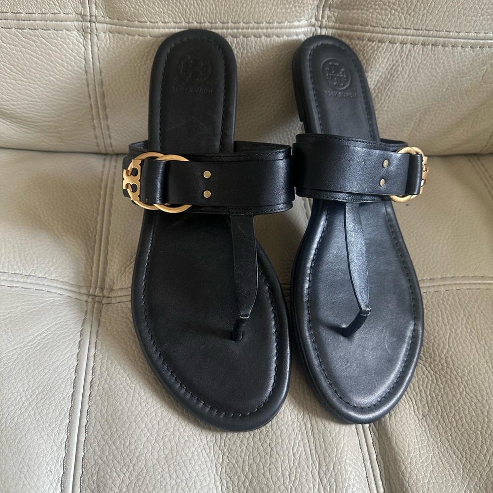 Use Like New Tory Burch Marsden Flat Thong Sandals Black, size 11M